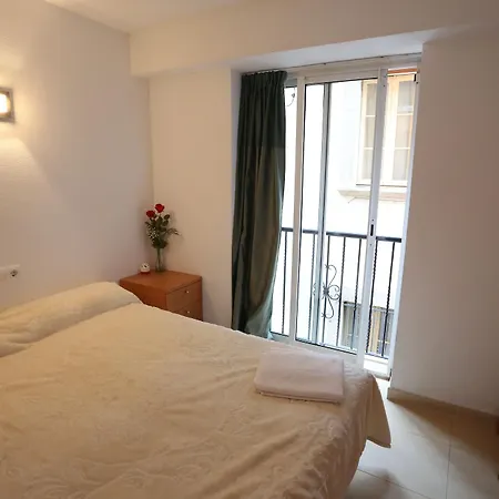 Royal Aparthotel 2*