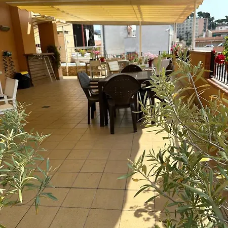 Aparthotel Royal 2*