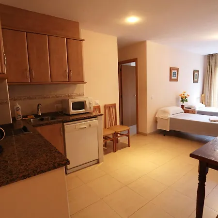 Royal Apartahotel 2*